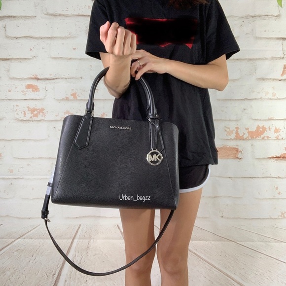 Michael Kors Kimberly Large Satchel - Picture 3 of 8